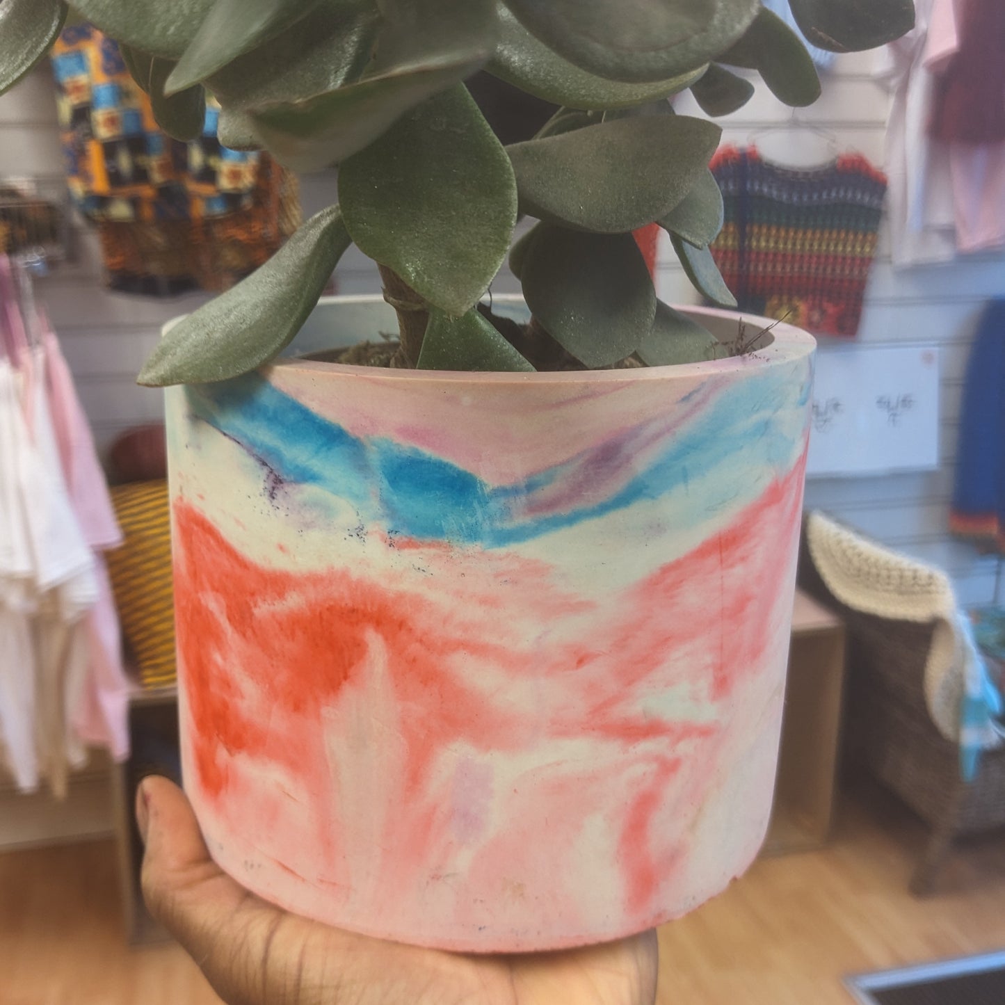 Large pastel plant pot 15cm