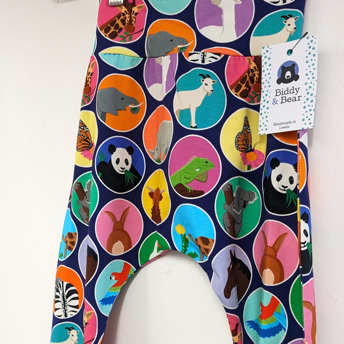 Animal circles harem pants age 3-4 years