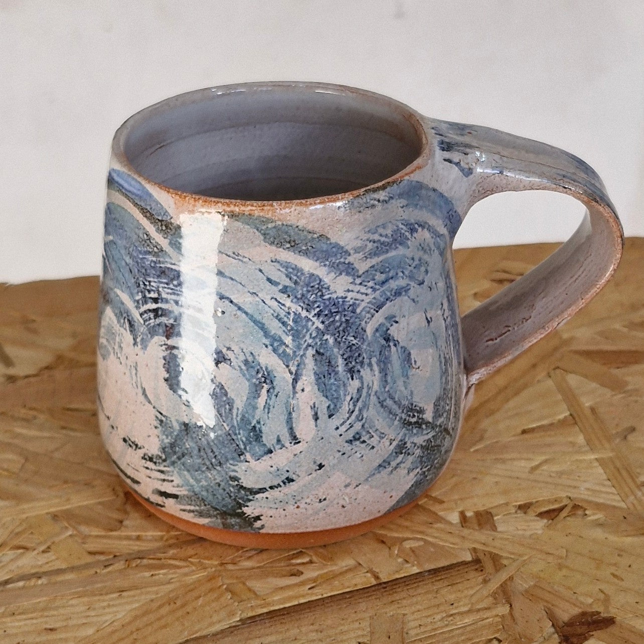 Swirl pattern ceramic mug