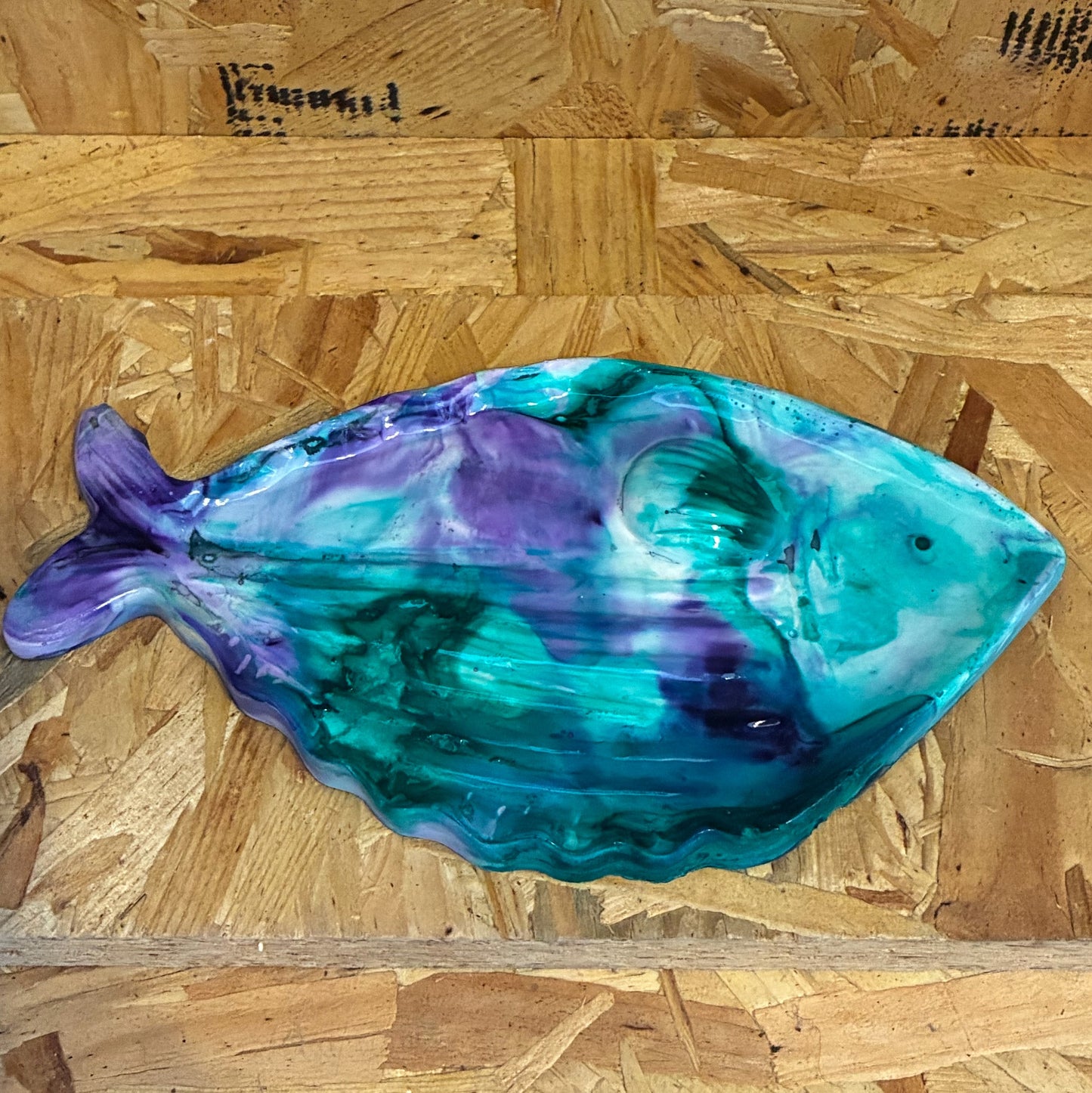The fish dish - various colours