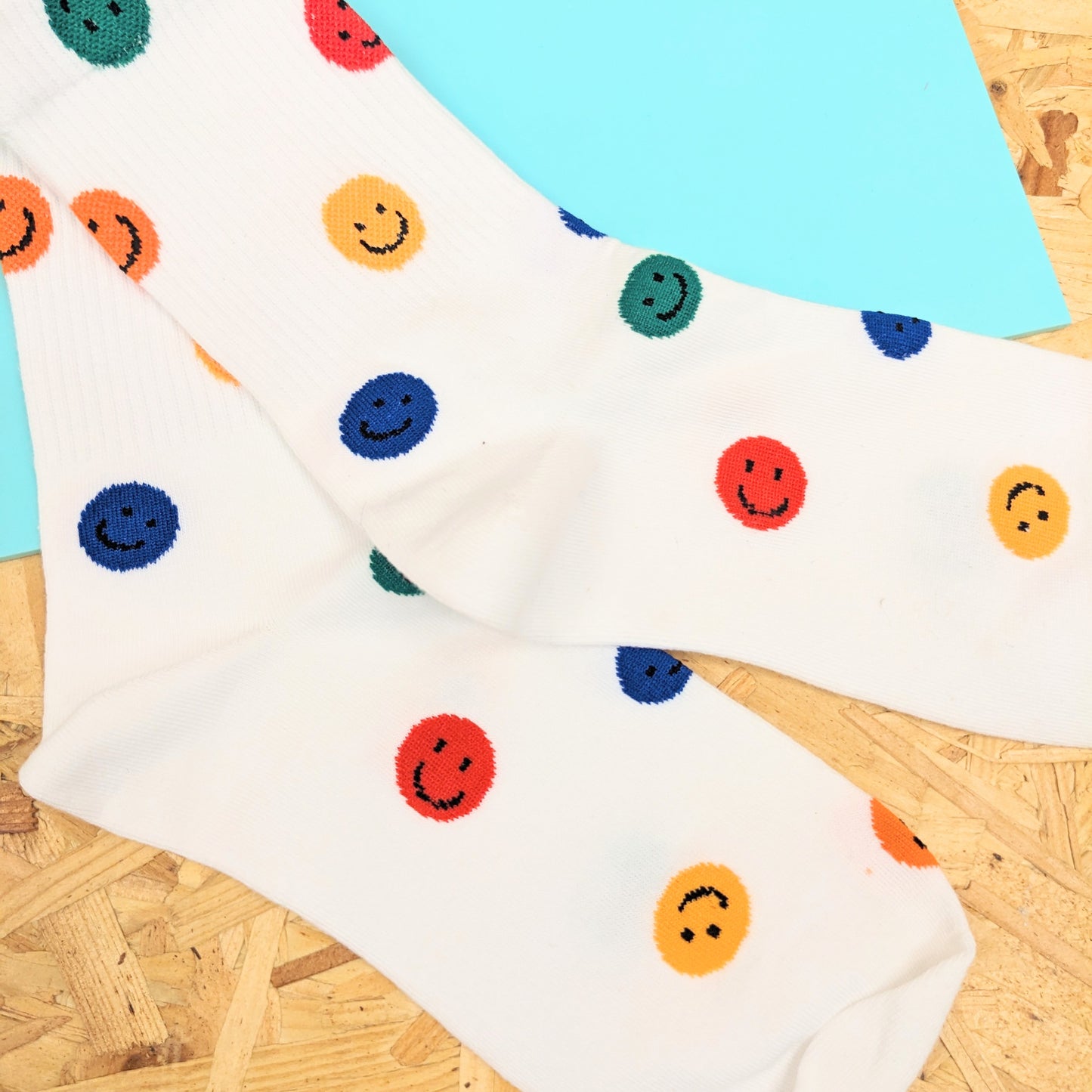 Smiley face socks (M)