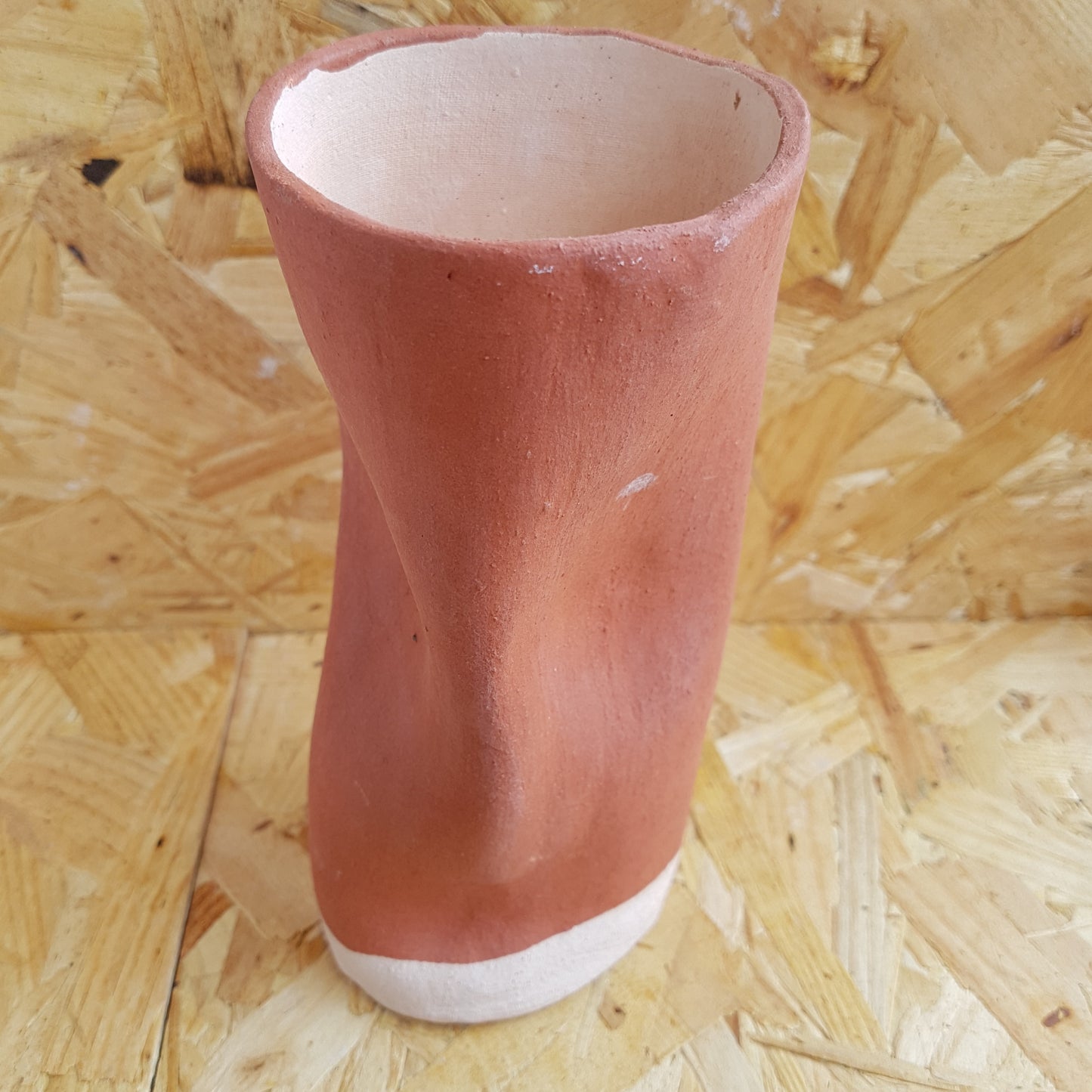 Twist Style Terracotta Ceramic Vase
